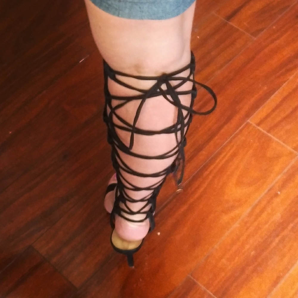 Black Aldo Knee High Heels - Picture 3 of 8